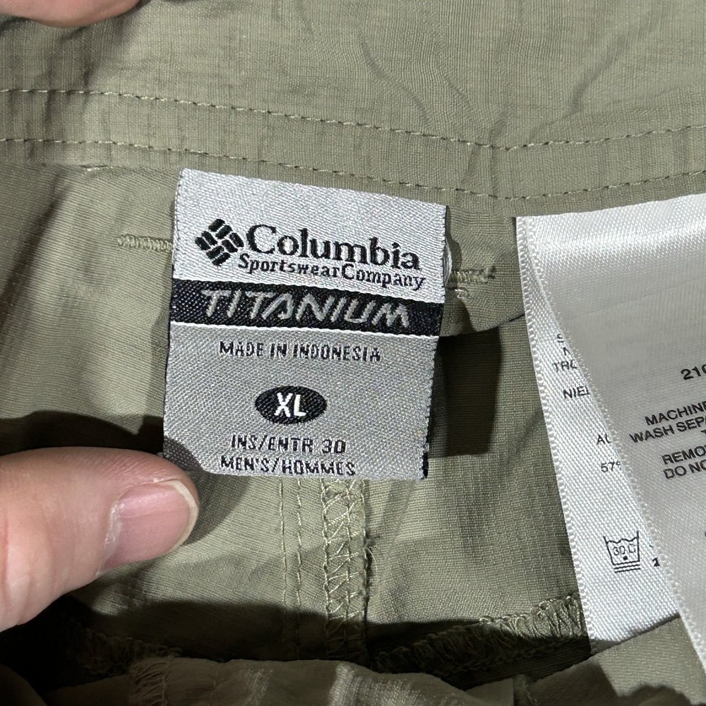 Columbia Titanium Ridge Utility Convertible Hiking Pants Mens XL Khaki Omni-Dry - Picture 2 of 10